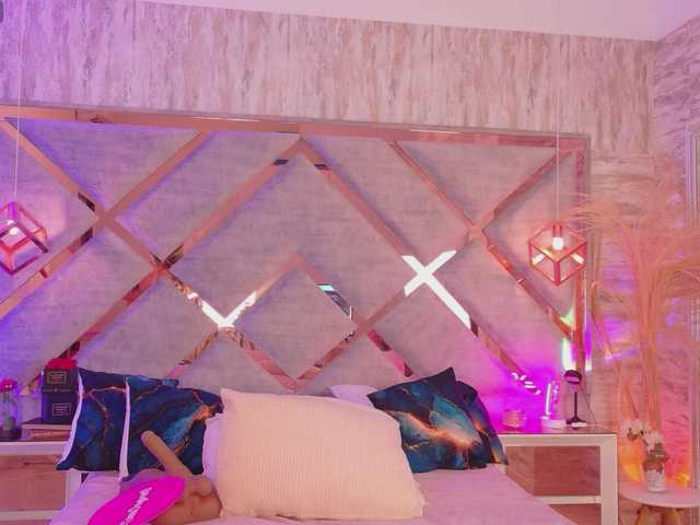 HannahPrada live cam on BongaCams