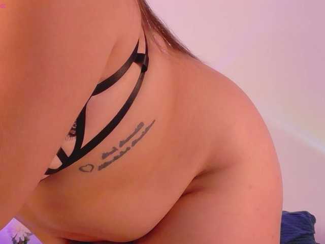 HannahPrada live cam on BongaCams