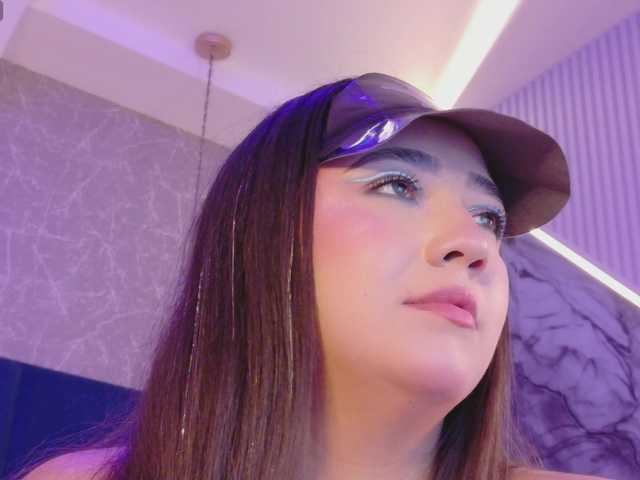HannahPrada live cam on BongaCams