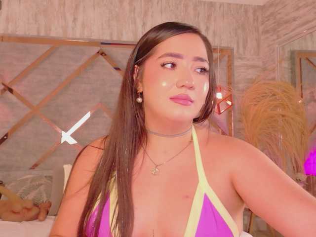 HannahPrada live cam on BongaCams