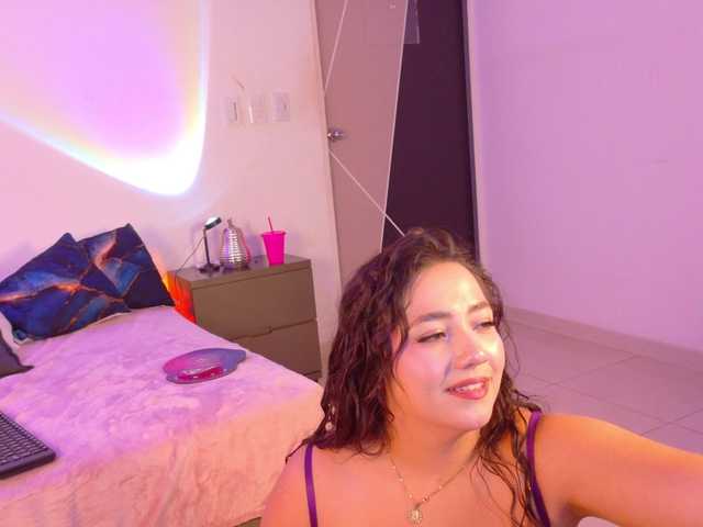 HannahPrada live cam on BongaCams