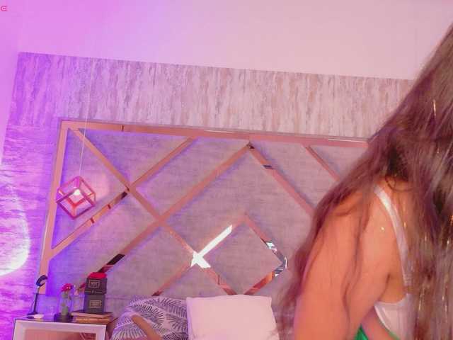 HannahPrada live webcam show