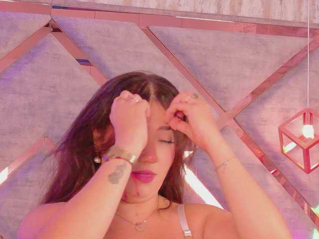 HannahPrada live webcam show