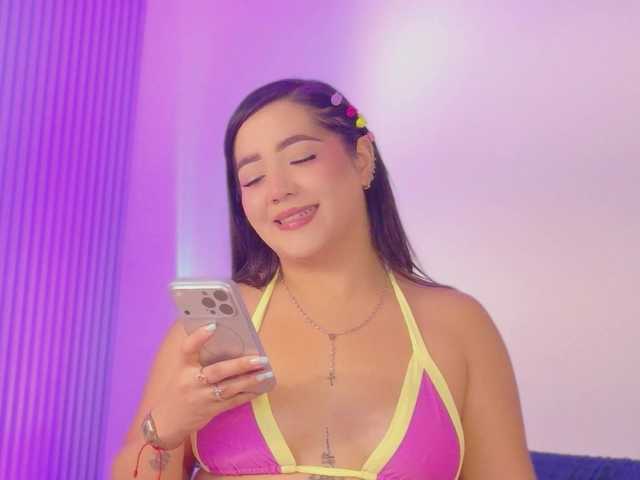 HannahPrada live cam on BongaCams