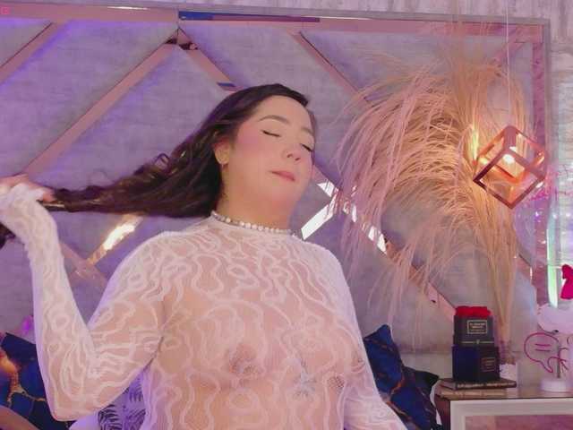HannahPrada live cam on BongaCams
