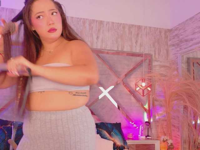 HannahPrada Live Cam pe BongaCams