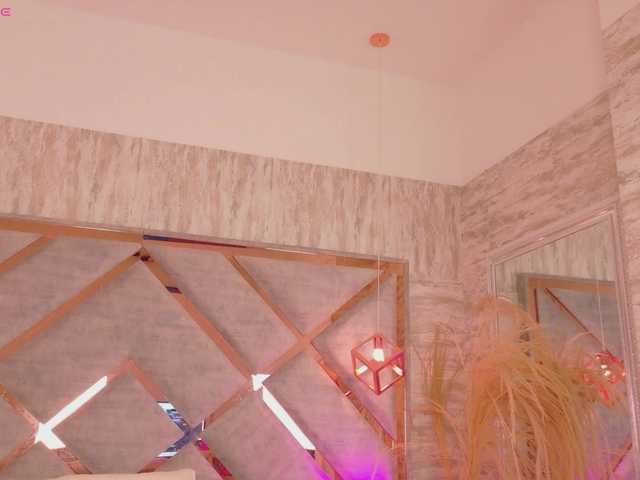 HannahPrada live cam on BongaCams