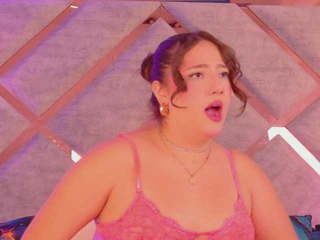 HannahPrada live cam on BongaCams