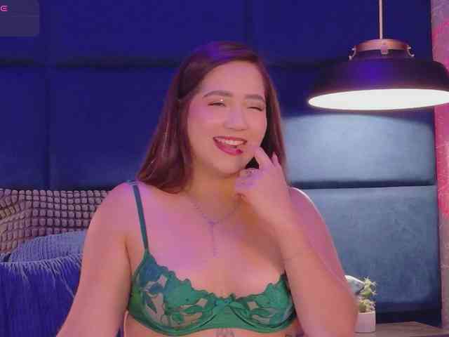 HannahPrada webcam