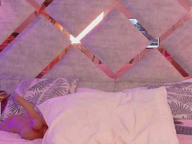 HannahPrada webcam