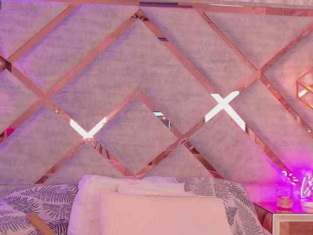 HannahPrada webcam