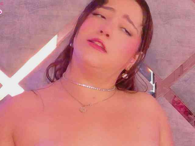 HannahPrada webcam
