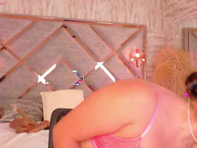 HannahPrada webcam