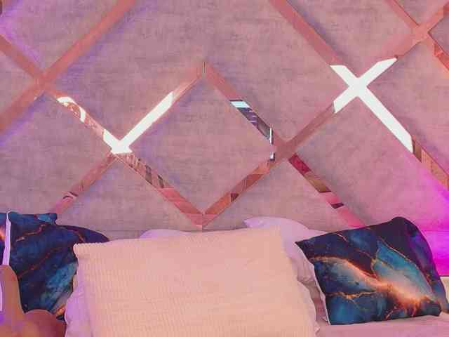 HannahPrada webcam
