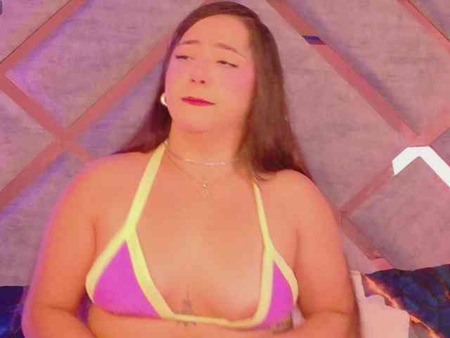 Модель: HannahPrada