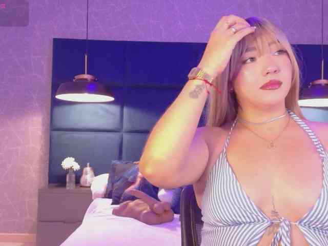 HannahPrada webcam