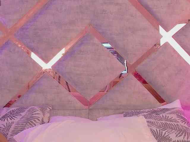 HannahPrada webcam