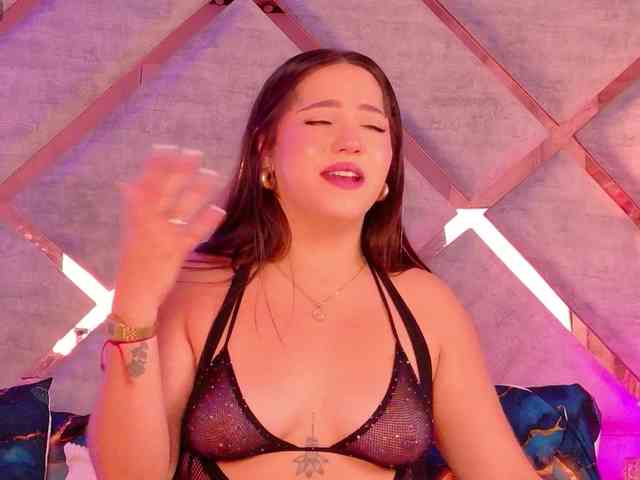 HannahPrada webcam