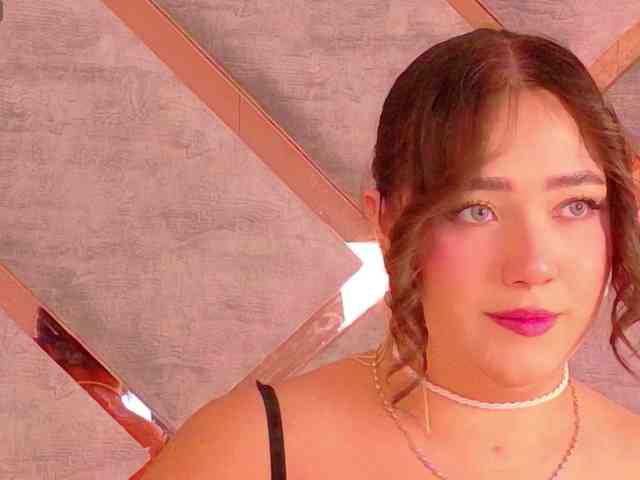 nude amateur HannahPrada