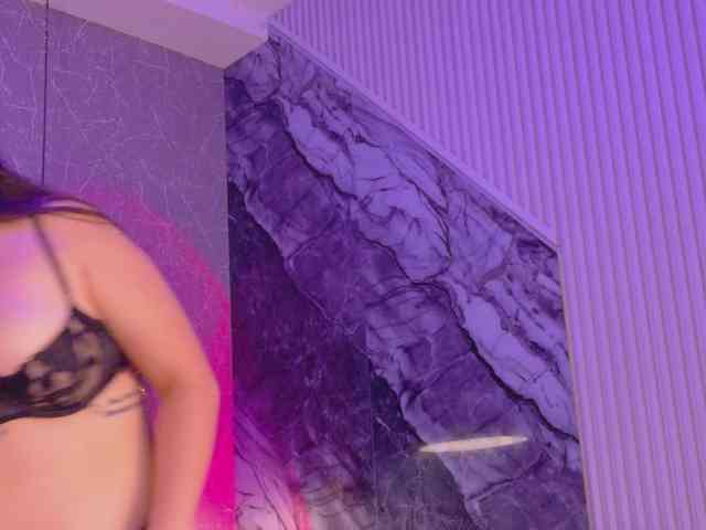 HannahPrada webcam