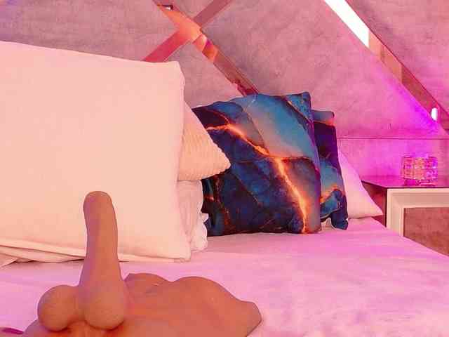 HannahPrada webcam