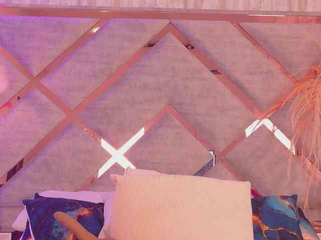 HannahPrada webcam