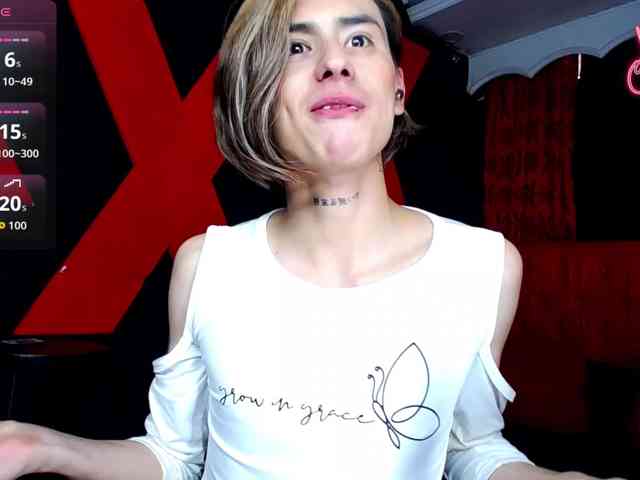 ALANNFOOX Live Webcam on BongaCams