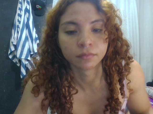 Violetsmmithh Прямой эфир на BongaCams