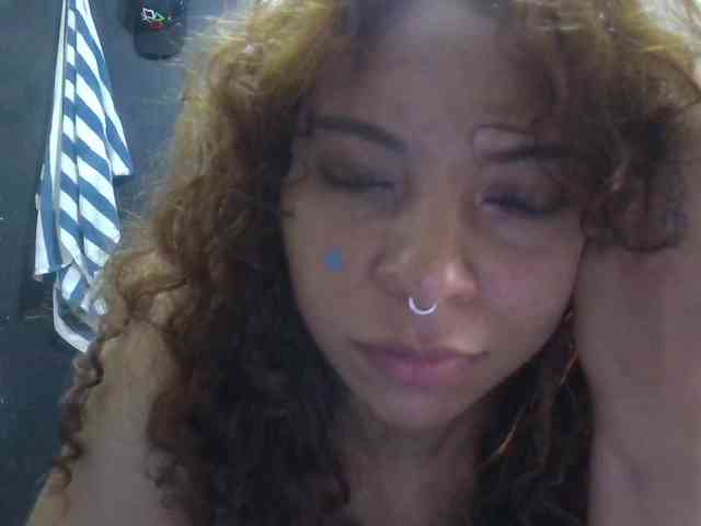 VioletSmmithh webcam