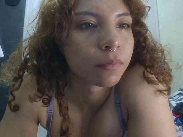 VioletSmmithh webcam