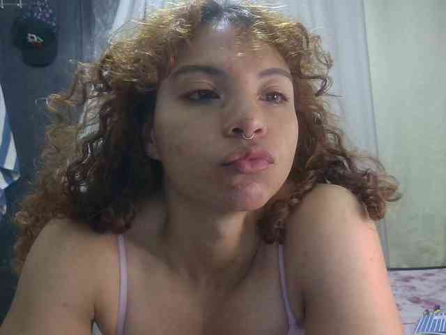 VioletSmmithh webcam