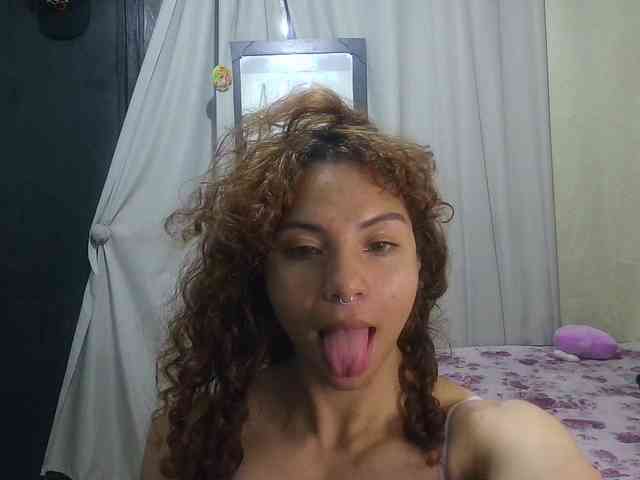 VioletSmmithh webcam