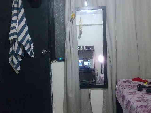 VioletSmmithh webcam