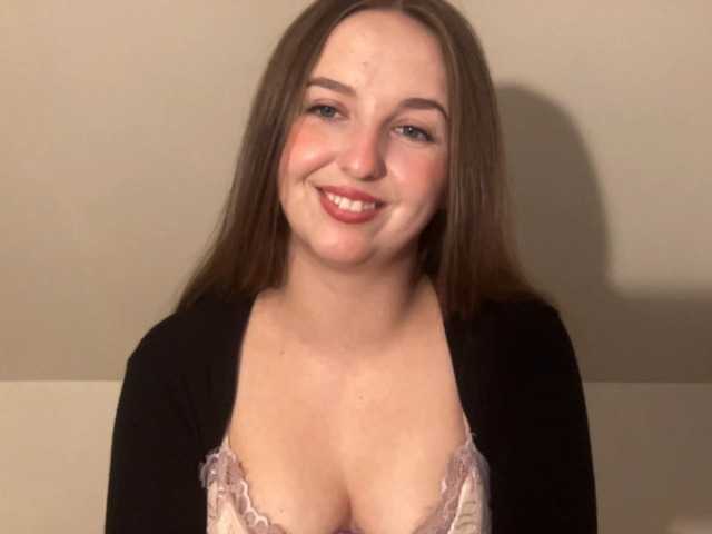 CharlotteNatural live cam on BongaCams