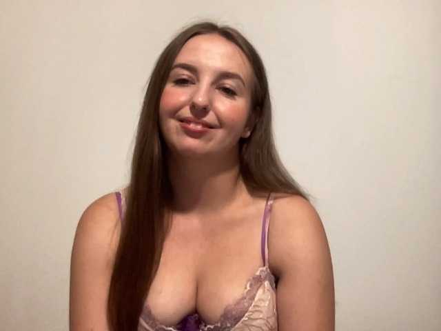 CharlotteNatural live cam on BongaCams