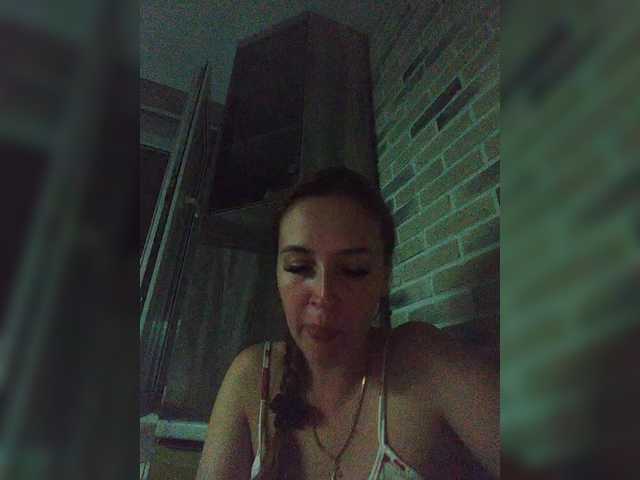 she-wolf live cam on BongaCams