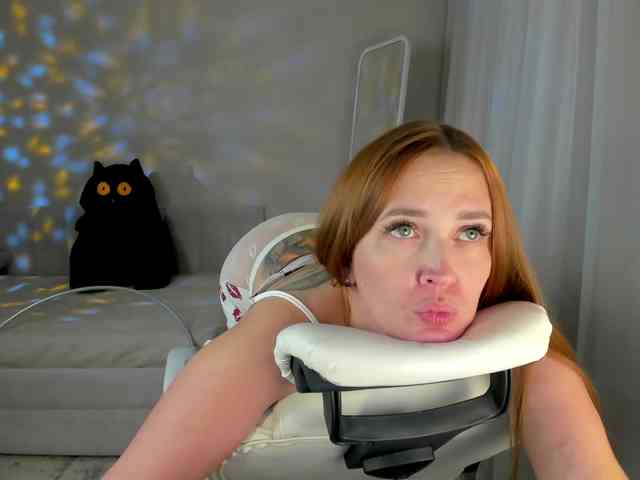 she-wolf webcam