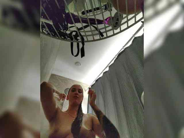 she-wolf webcam