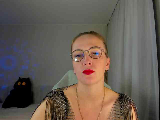 she-wolf webcam