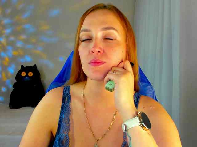 she-wolf webcam