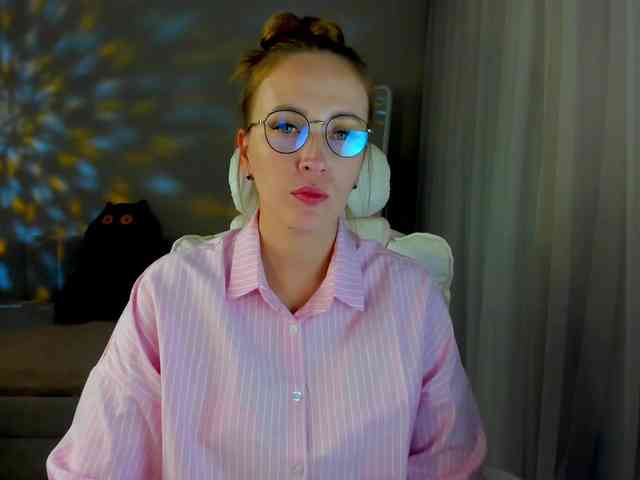 she-wolf webcam