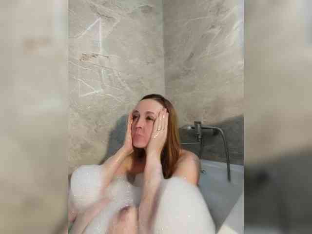 she-wolf webcam