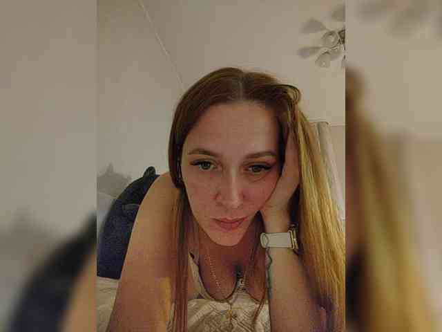 she-wolf webcam