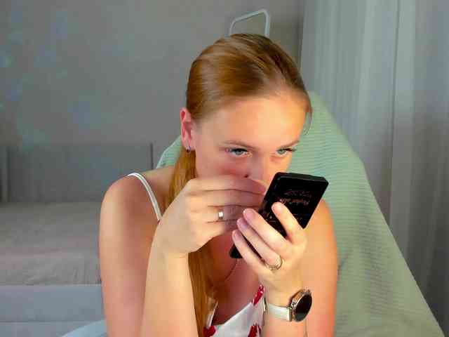 she-wolf webcam