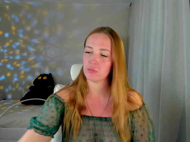 she-wolf webcam