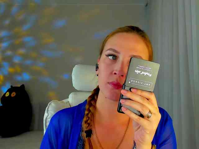 she-wolf webcam