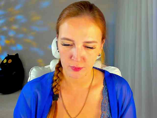 she-wolf webcam