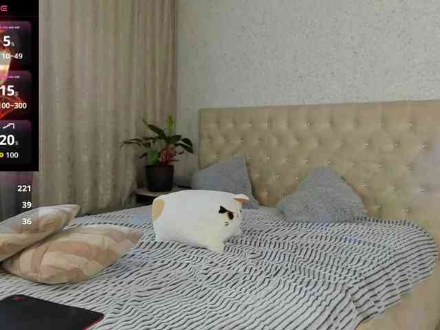she-wolf webcam