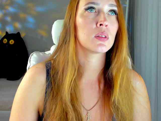 she-wolf webcam