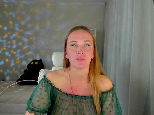 she-wolf webcam